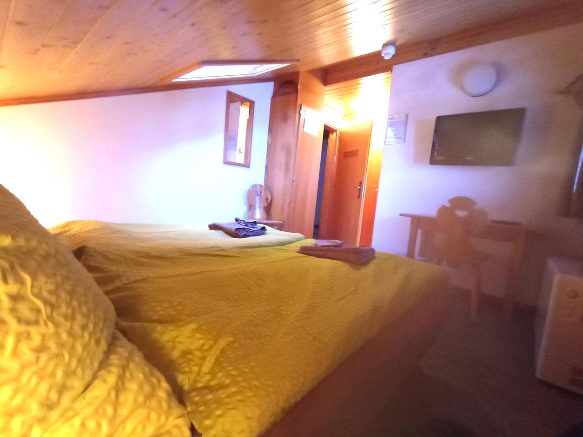 Chambre Double Doppelzimmer Camping Jaunpass 博尔蒂根 外观 照片